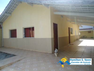 Casa para venda no bairro Jardim Márcia em Peruíbe