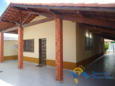 Casa para venda no bairro Samburá em Peruíbe