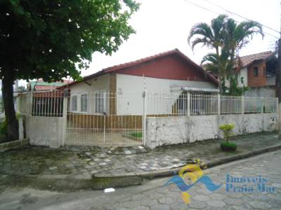 Casa para venda no bairro Scipel em Peruíbe
